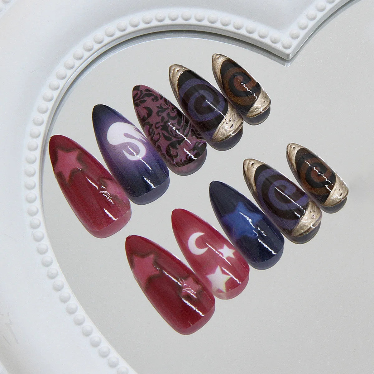 Moon Star Style Swan Pattern Press On Nails